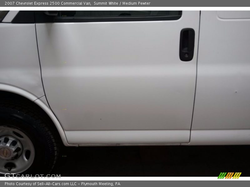 Summit White / Medium Pewter 2007 Chevrolet Express 2500 Commercial Van