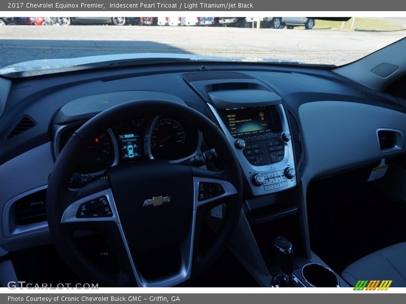 Iridescent Pearl Tricoat / Light Titanium/Jet Black 2017 Chevrolet Equinox Premier