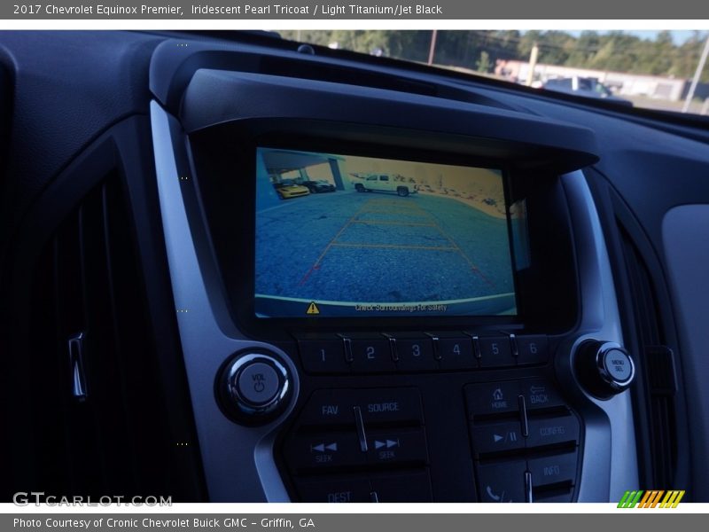 Iridescent Pearl Tricoat / Light Titanium/Jet Black 2017 Chevrolet Equinox Premier