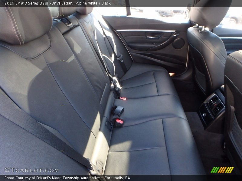 Alpine White / Black 2016 BMW 3 Series 328i xDrive Sedan