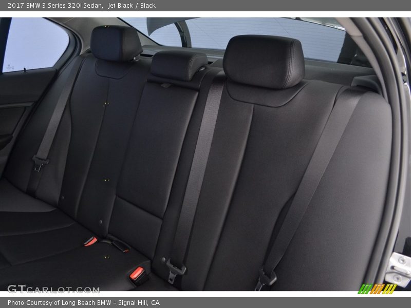 Jet Black / Black 2017 BMW 3 Series 320i Sedan