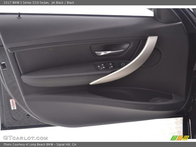 Jet Black / Black 2017 BMW 3 Series 320i Sedan