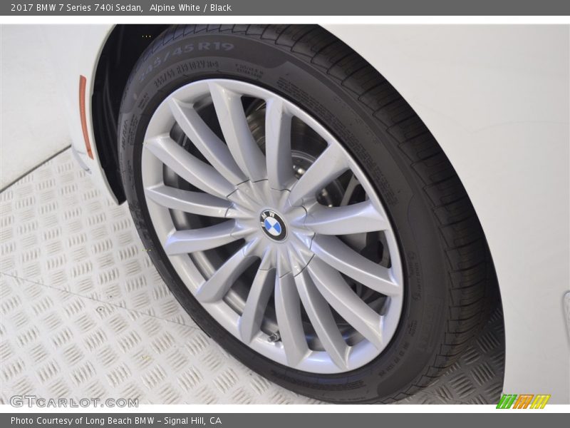 Alpine White / Black 2017 BMW 7 Series 740i Sedan