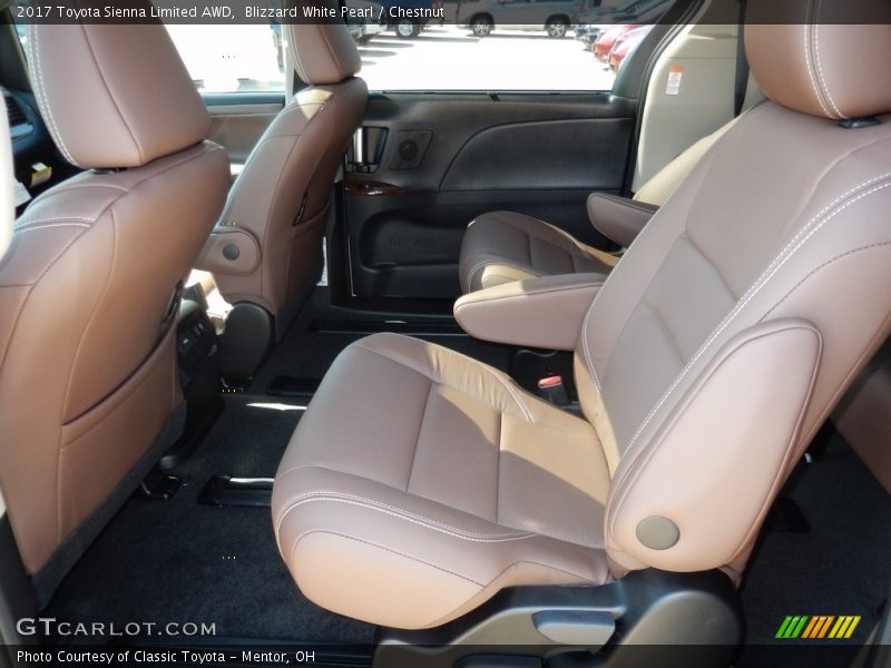 Blizzard White Pearl / Chestnut 2017 Toyota Sienna Limited AWD