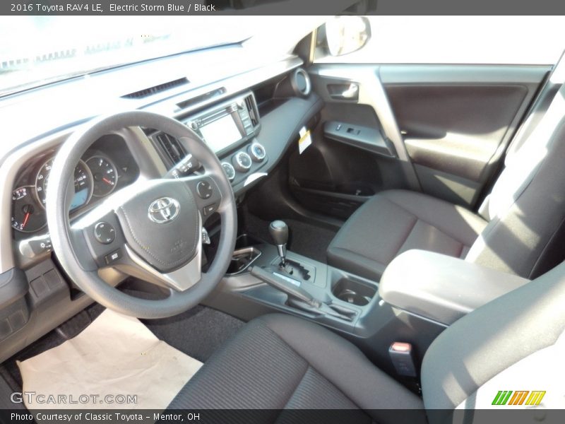 Electric Storm Blue / Black 2016 Toyota RAV4 LE