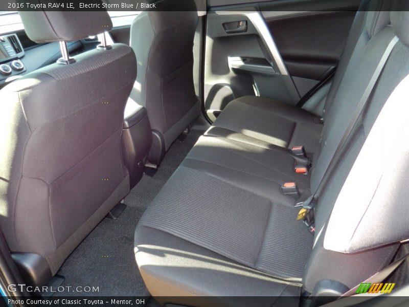 Electric Storm Blue / Black 2016 Toyota RAV4 LE