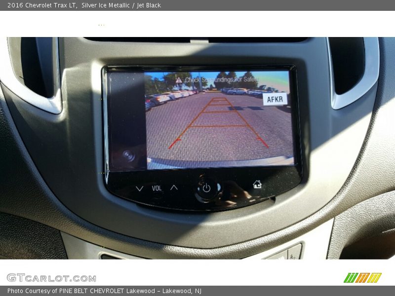 Silver Ice Metallic / Jet Black 2016 Chevrolet Trax LT