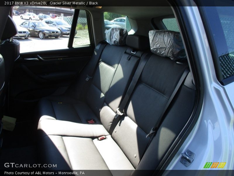 Glacier Silver Metallic / Black 2017 BMW X3 xDrive28i