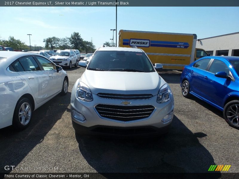 Silver Ice Metallic / Light Titanium/Jet Black 2017 Chevrolet Equinox LT