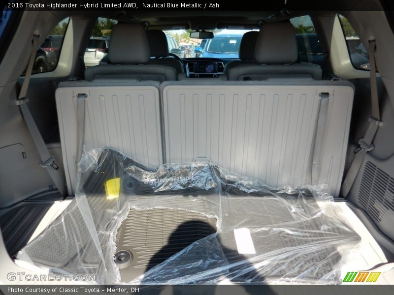 Nautical Blue Metallic / Ash 2016 Toyota Highlander Hybrid Limited AWD