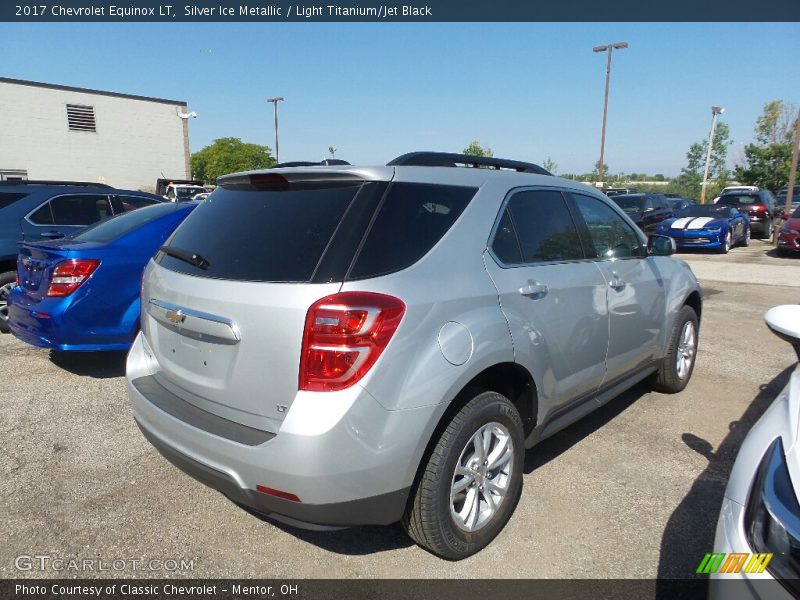 Silver Ice Metallic / Light Titanium/Jet Black 2017 Chevrolet Equinox LT