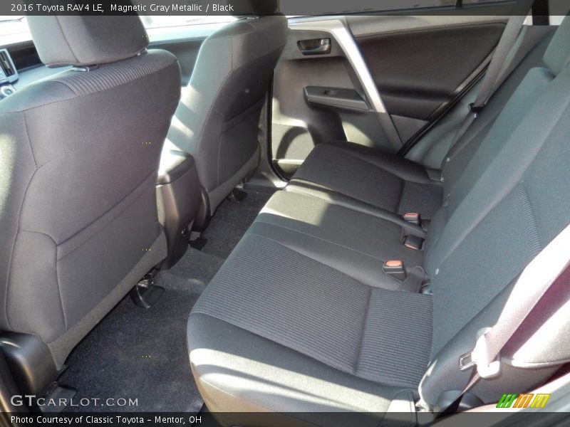 Magnetic Gray Metallic / Black 2016 Toyota RAV4 LE