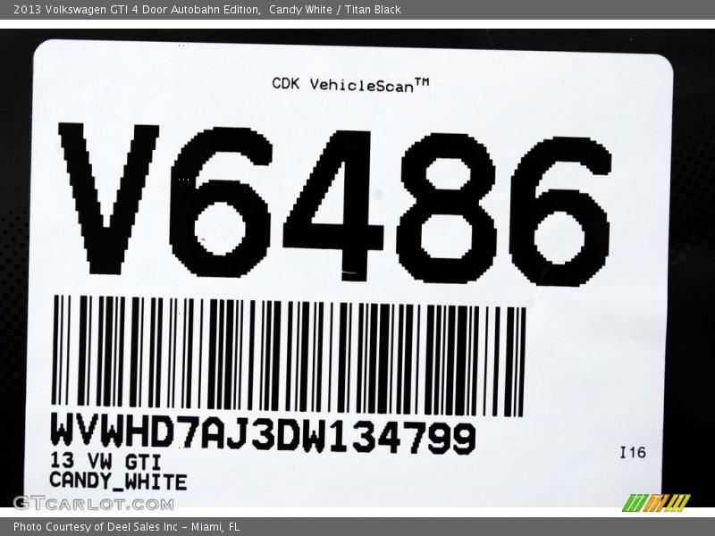 Candy White / Titan Black 2013 Volkswagen GTI 4 Door Autobahn Edition