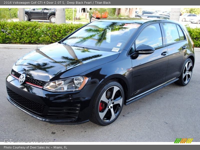 Front 3/4 View of 2016 Golf GTI 4 Door 2.0T S