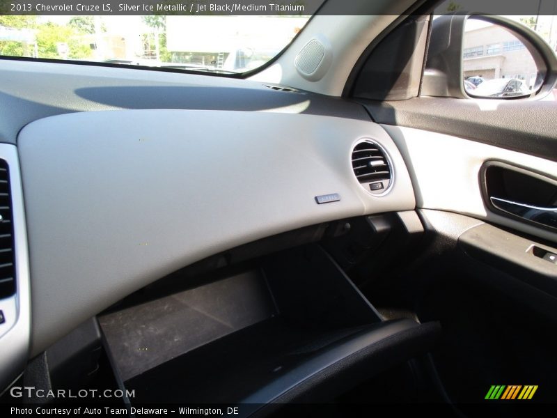 Silver Ice Metallic / Jet Black/Medium Titanium 2013 Chevrolet Cruze LS