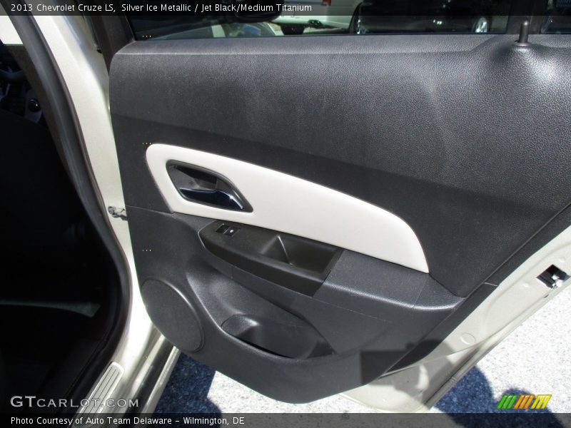 Silver Ice Metallic / Jet Black/Medium Titanium 2013 Chevrolet Cruze LS