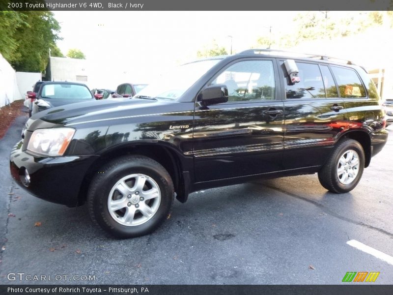 Front 3/4 View of 2003 Highlander V6 4WD
