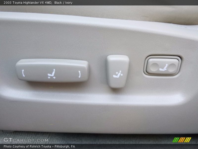 Black / Ivory 2003 Toyota Highlander V6 4WD