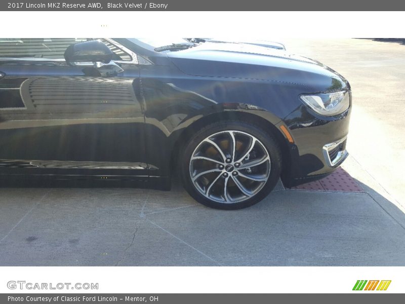  2017 MKZ Reserve AWD Wheel