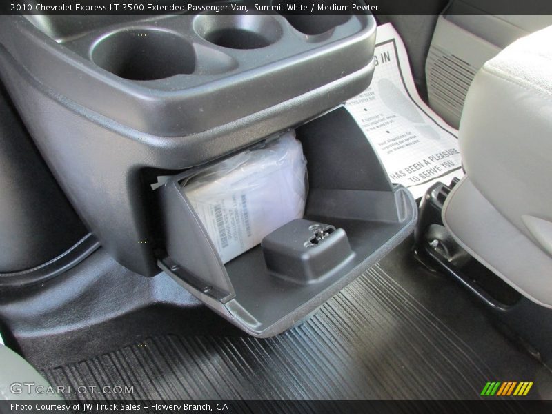 Summit White / Medium Pewter 2010 Chevrolet Express LT 3500 Extended Passenger Van