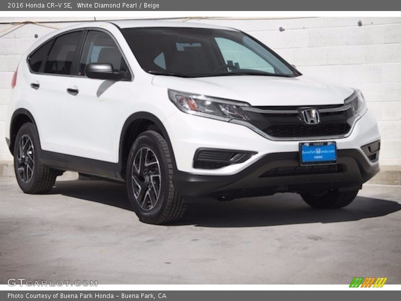 White Diamond Pearl / Beige 2016 Honda CR-V SE