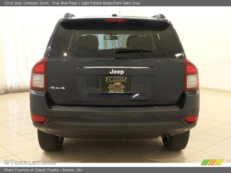 True Blue Pearl / Light Pebble Beige/Dark Slate Gray 2016 Jeep Compass Sport
