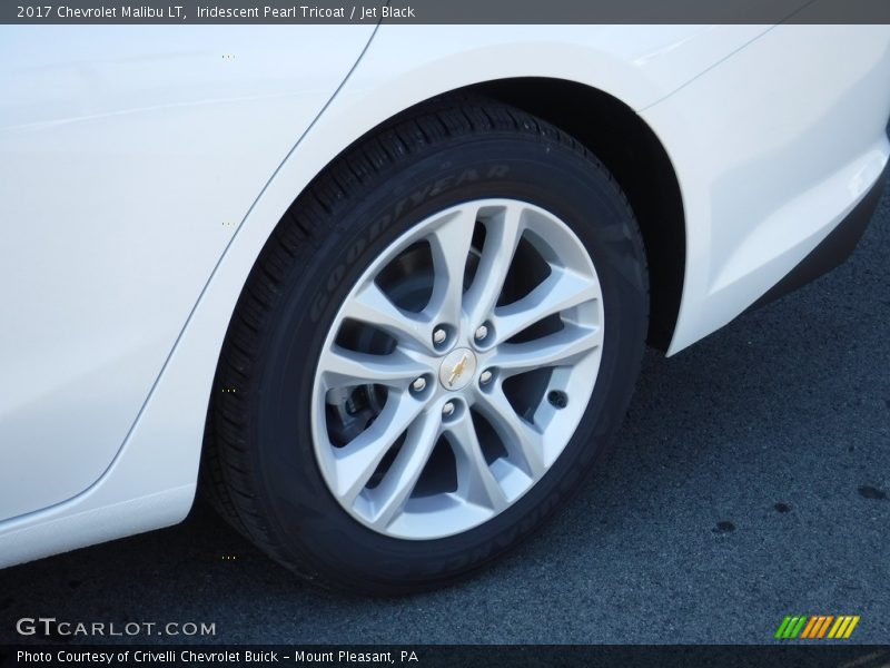 Iridescent Pearl Tricoat / Jet Black 2017 Chevrolet Malibu LT