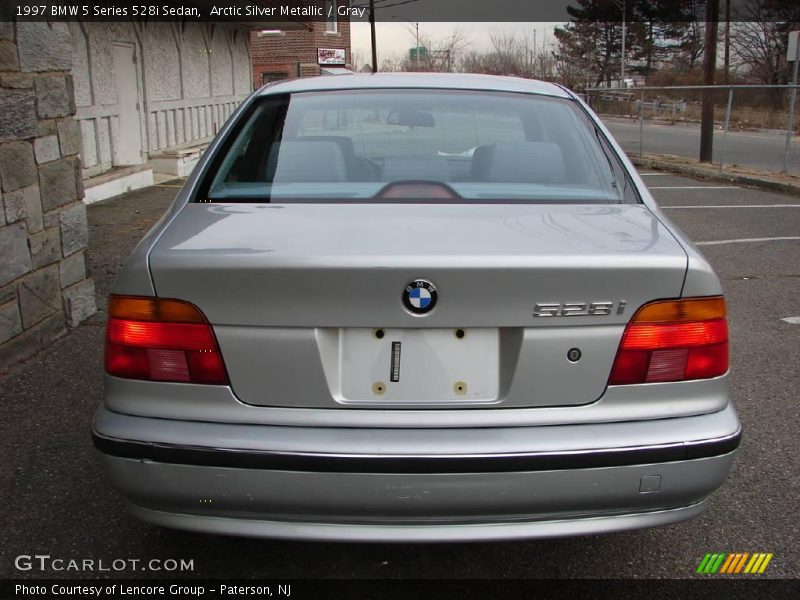 Arctic Silver Metallic / Gray 1997 BMW 5 Series 528i Sedan