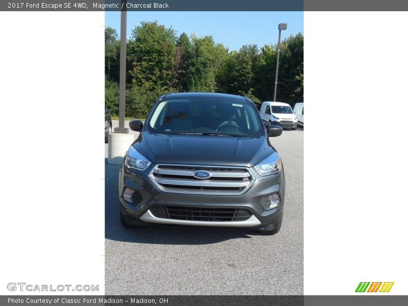 Magnetic / Charcoal Black 2017 Ford Escape SE 4WD