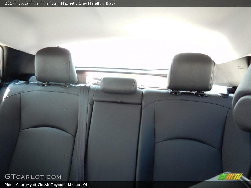 Magnetic Gray Metallic / Black 2017 Toyota Prius Prius Four