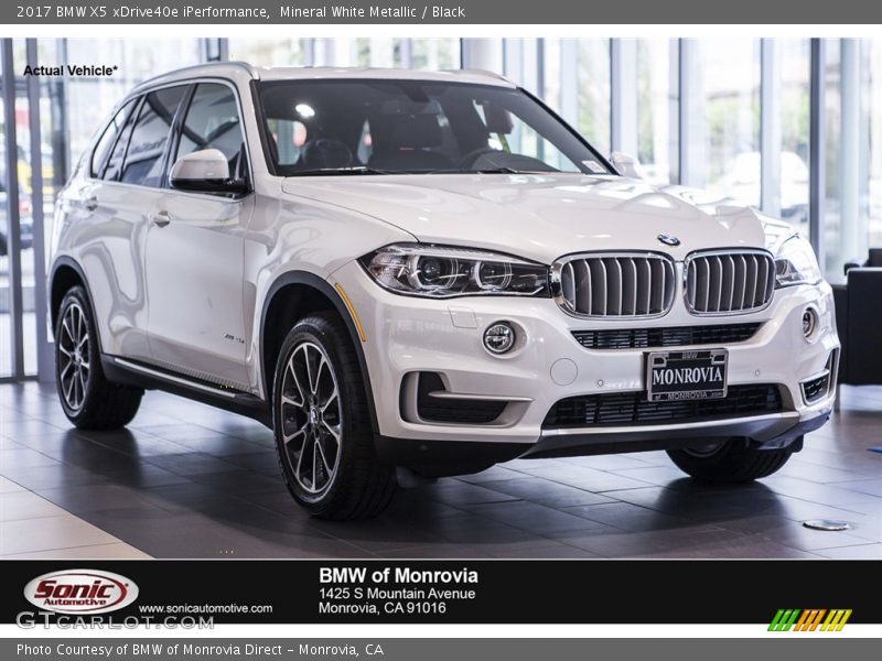 Mineral White Metallic / Black 2017 BMW X5 xDrive40e iPerformance