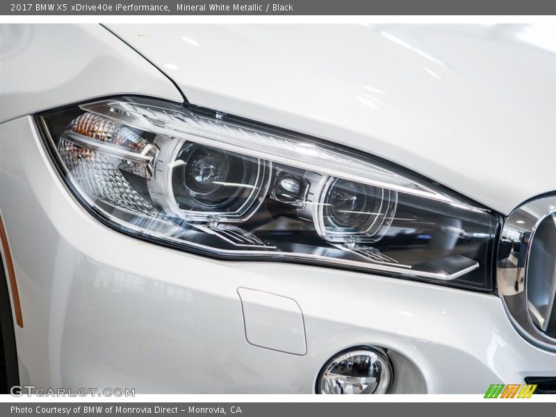 Mineral White Metallic / Black 2017 BMW X5 xDrive40e iPerformance