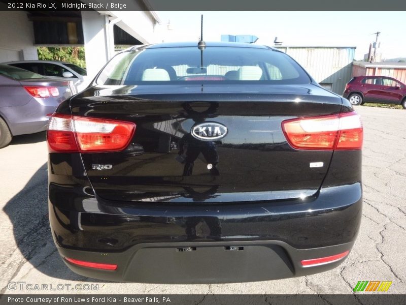 Midnight Black / Beige 2012 Kia Rio LX