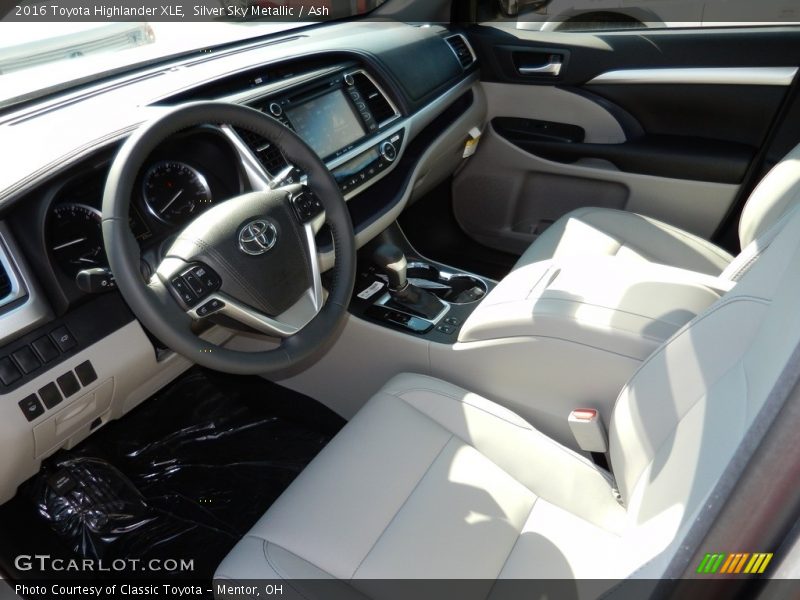 Silver Sky Metallic / Ash 2016 Toyota Highlander XLE