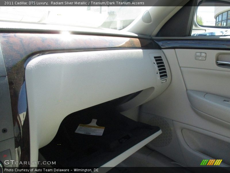 Radiant Silver Metallic / Titanium/Dark Titanium Accents 2011 Cadillac DTS Luxury