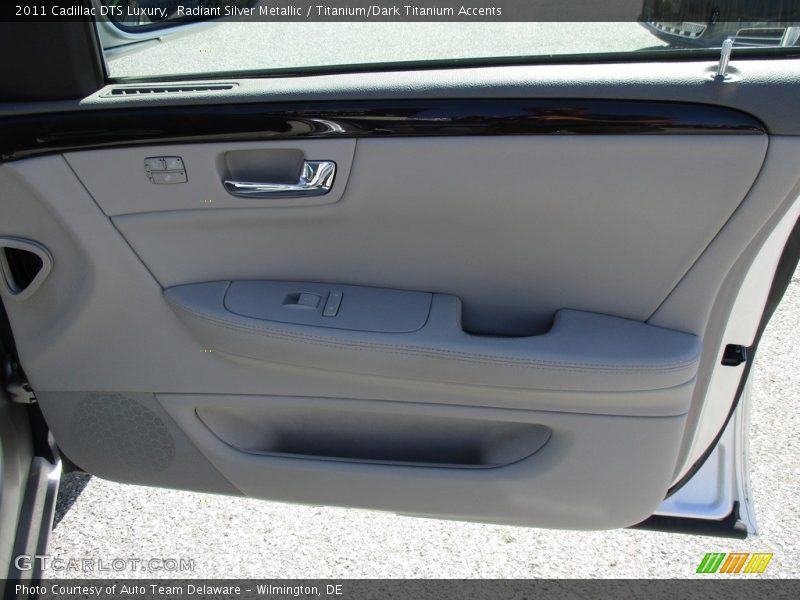 Radiant Silver Metallic / Titanium/Dark Titanium Accents 2011 Cadillac DTS Luxury