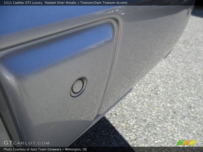 Radiant Silver Metallic / Titanium/Dark Titanium Accents 2011 Cadillac DTS Luxury