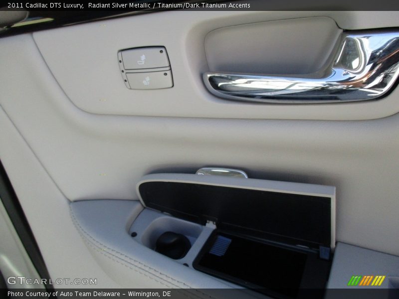 Radiant Silver Metallic / Titanium/Dark Titanium Accents 2011 Cadillac DTS Luxury