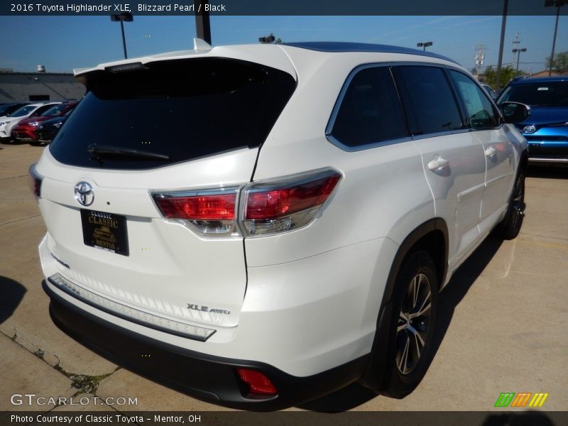 Blizzard Pearl / Black 2016 Toyota Highlander XLE
