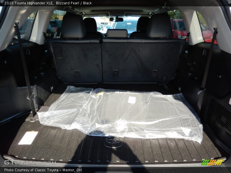 Blizzard Pearl / Black 2016 Toyota Highlander XLE