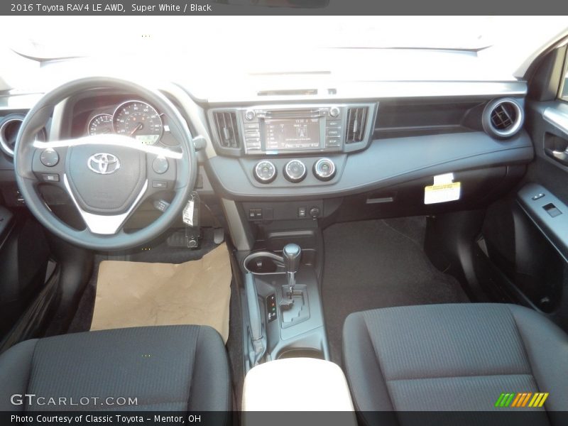 Super White / Black 2016 Toyota RAV4 LE AWD