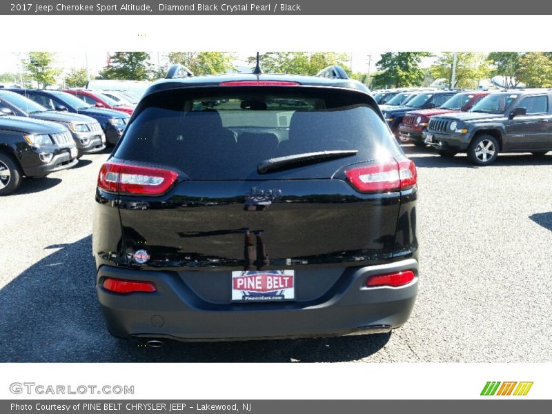 Diamond Black Crystal Pearl / Black 2017 Jeep Cherokee Sport Altitude