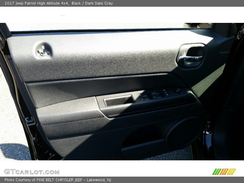 Black / Dark Slate Gray 2017 Jeep Patriot High Altitude 4x4