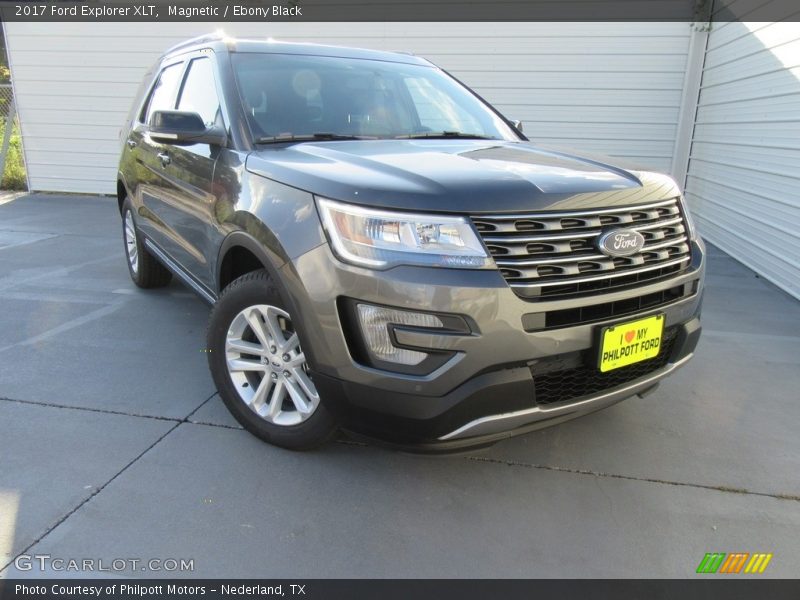 Magnetic / Ebony Black 2017 Ford Explorer XLT