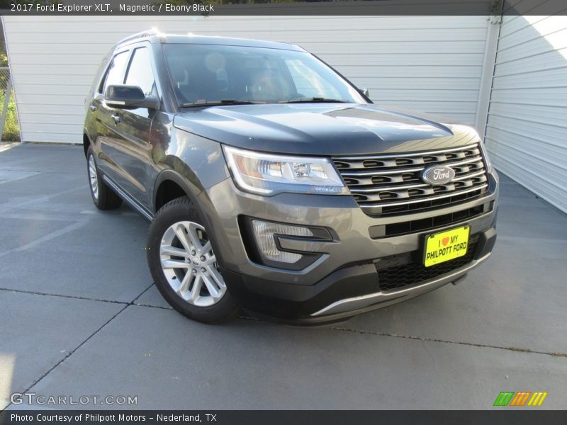 Magnetic / Ebony Black 2017 Ford Explorer XLT