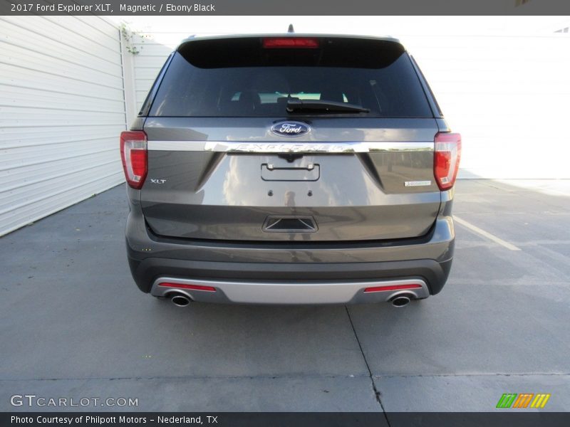 Magnetic / Ebony Black 2017 Ford Explorer XLT