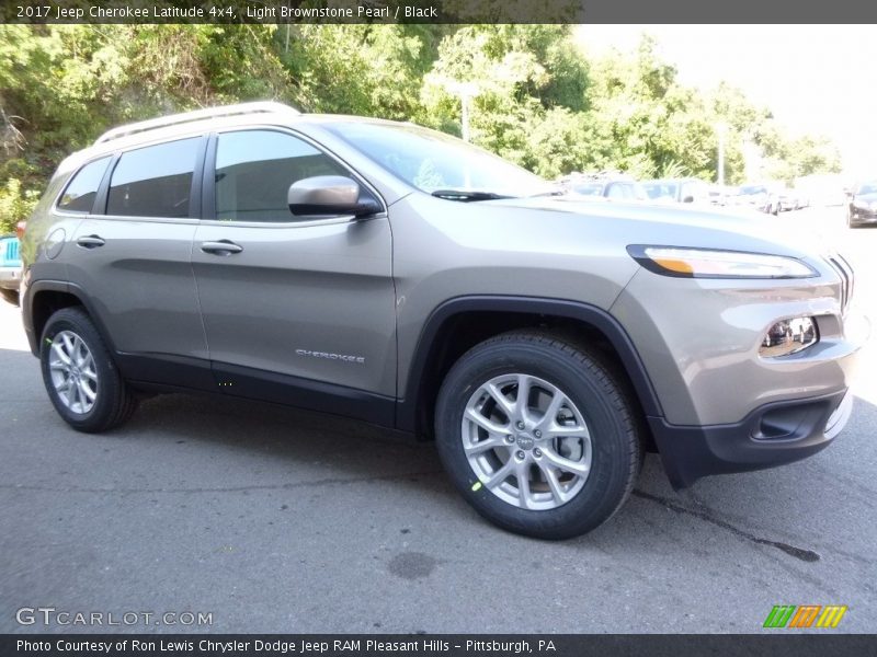 Light Brownstone Pearl / Black 2017 Jeep Cherokee Latitude 4x4