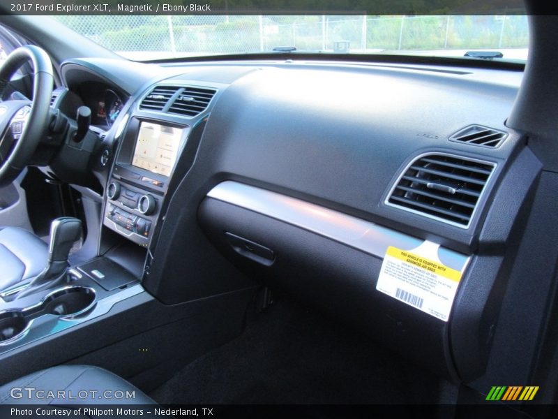 Magnetic / Ebony Black 2017 Ford Explorer XLT