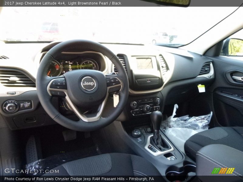Light Brownstone Pearl / Black 2017 Jeep Cherokee Latitude 4x4