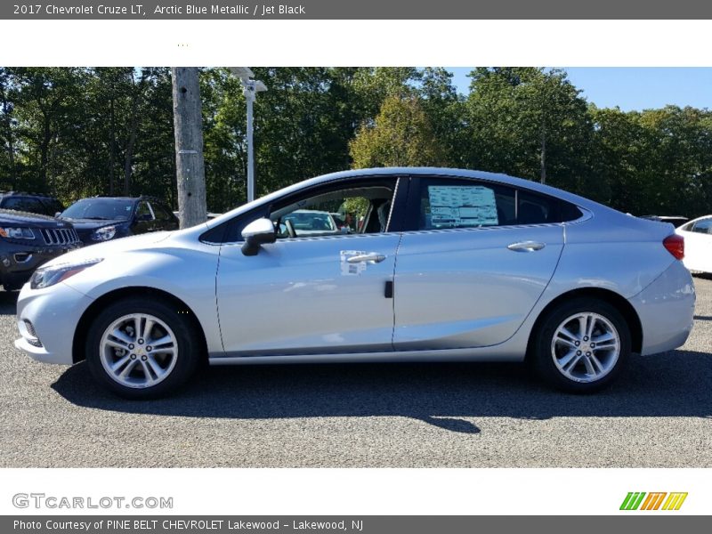 Arctic Blue Metallic / Jet Black 2017 Chevrolet Cruze LT
